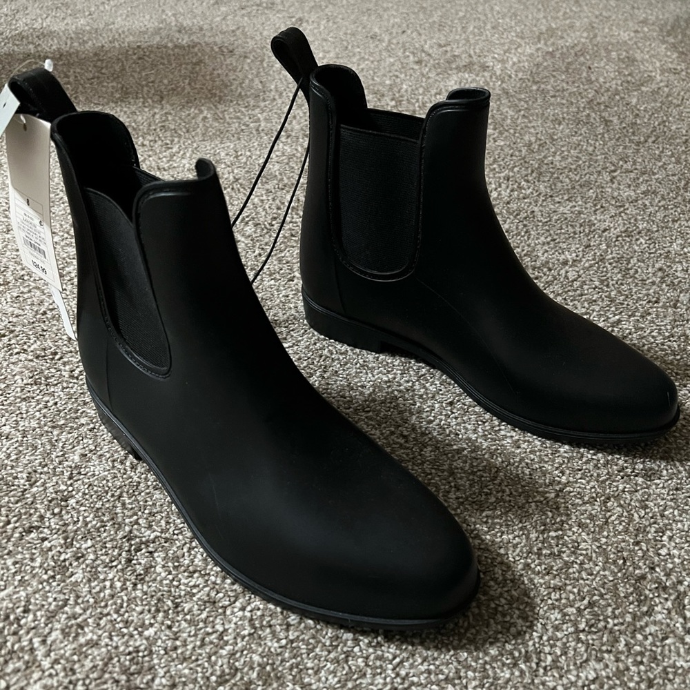 NWT A New Day Chelsea Boots Women’s Size 8